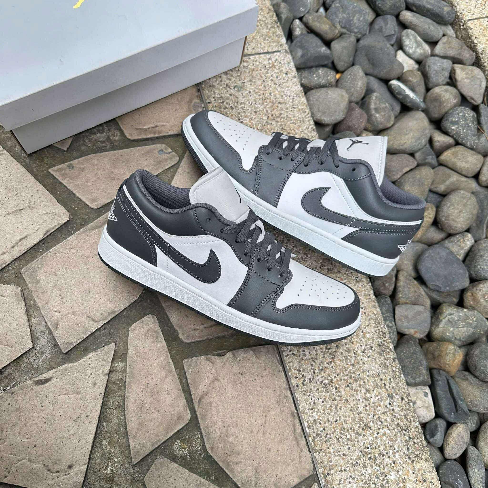 2033 - Giày Nike Air Jordan 1 Low ‘Grey White’ 553558-044 [HÀNG CHÍNH HÃNG]