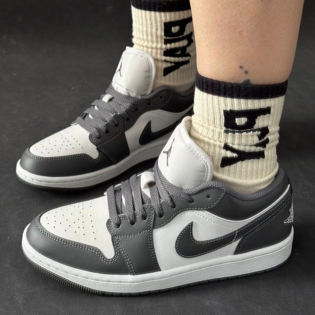 2033 - Giày Nike Air Jordan 1 Low ‘Grey White’ 553558-044 [HÀNG CHÍNH HÃNG]