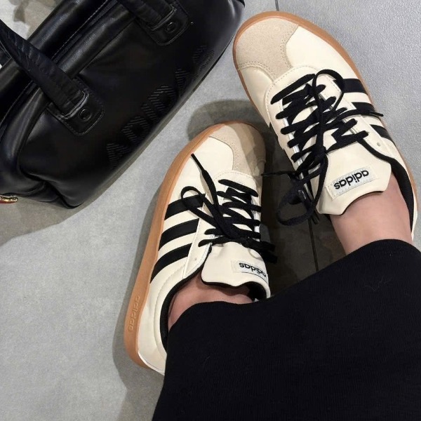 2188 - Giày Adidas Court Base Be Black JR6912 [HÀNG CHÍNH HÃNG]