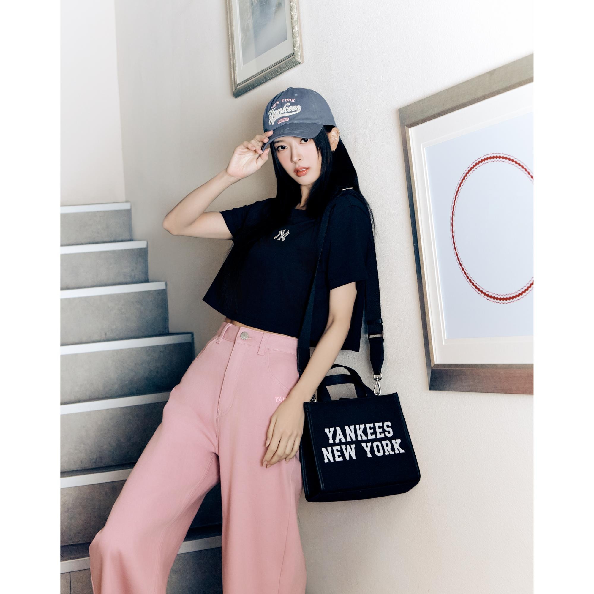 1134 - Túi MLB Korea Varsity Jacquard Tote Bag New York Yankees Black - Code 3AORS024N 50BKS [HÀNG CHÍNH HÃNG]