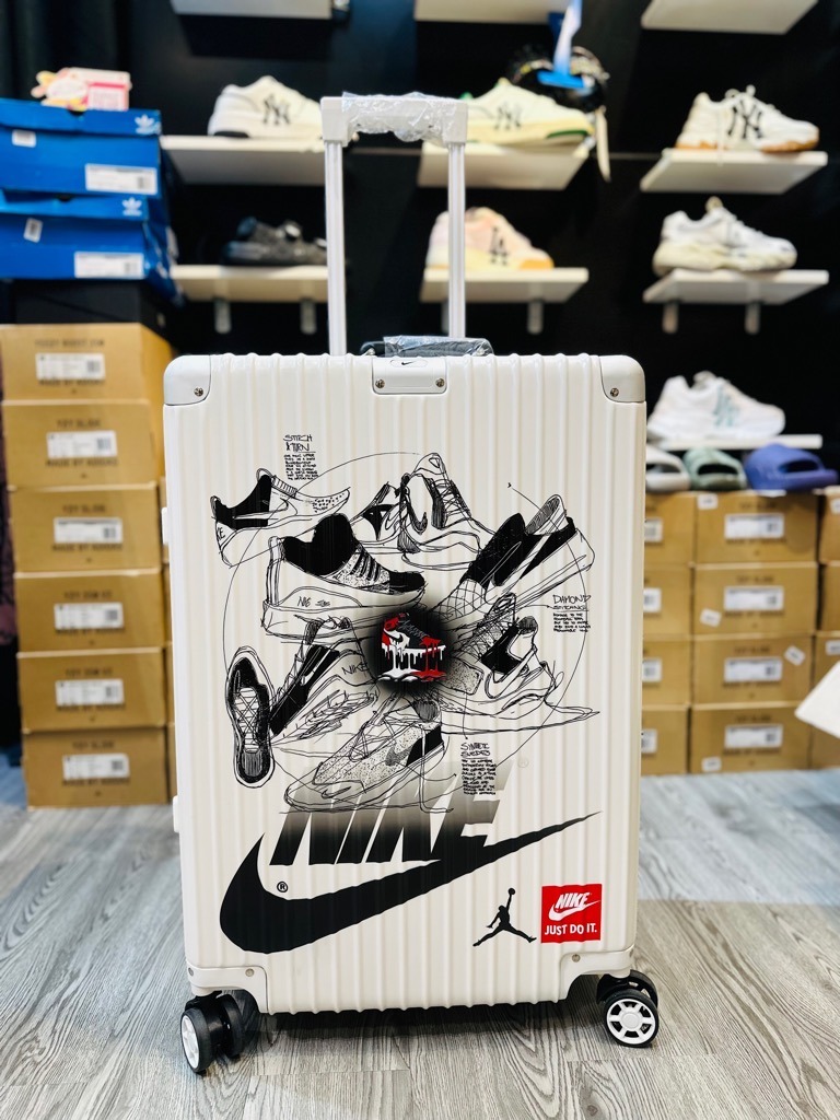 750 -  Vali Nike Sneakers Silhouette - Size Ký Gửi 26 - Trắng Kem [HÀNG CHÍNH HÃNG]