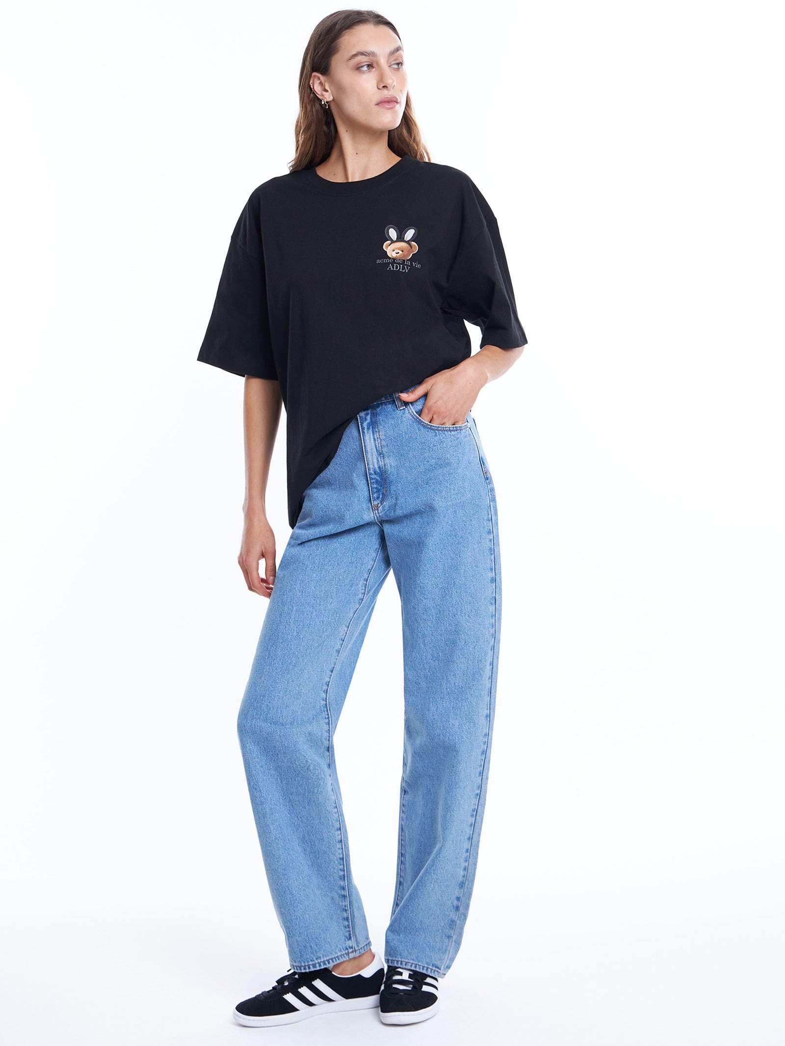 2194 - Áo ADLV Fuzzy Font Rabbit Bear Doll Đen Acmé de la vie ADLV-24SS-SSLRBR-BLK [HÀNG CHÍNH HÃNG]