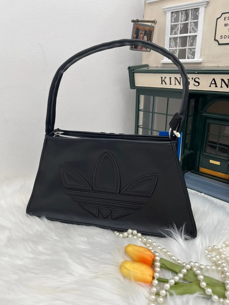 2637 - Túi Adidas Polyurethane Outline Trefoil Shoulder Bag IY4057 [HÀNG CHÍNH HÃNG]