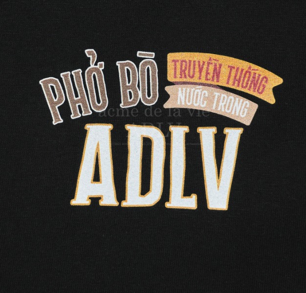 664 -  Áo ADLV x Phở Story Road Sign Bear - Phở Thìn - Gấu Chỉ Dẫn - Đen - Code ADLV 24SS SSPARS BLK [HÀNG CHÍNH HÃNG]