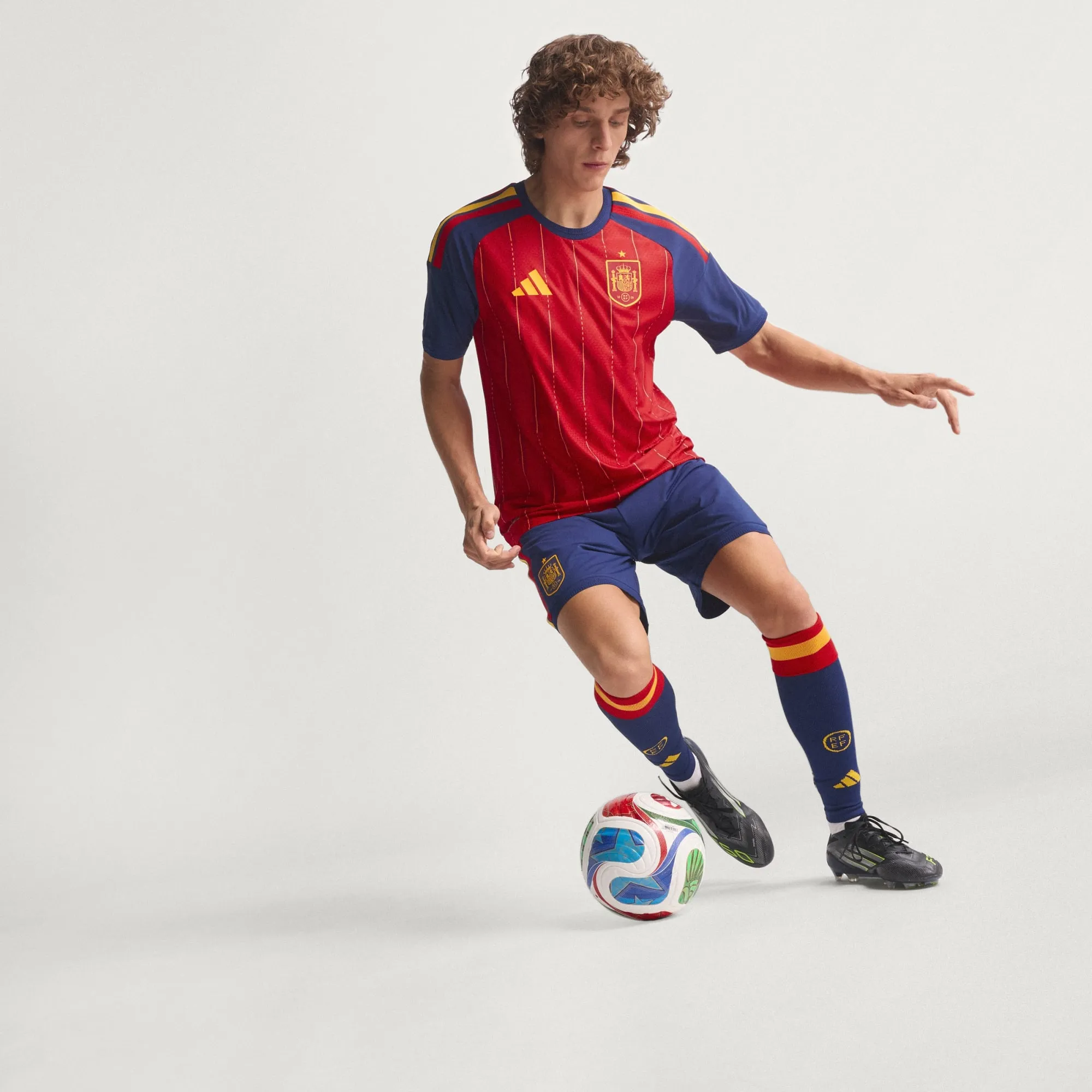 Adidas Áo Đấu Tây Ban Nha Sân Nhà WC26 Bản Player [JN4366]