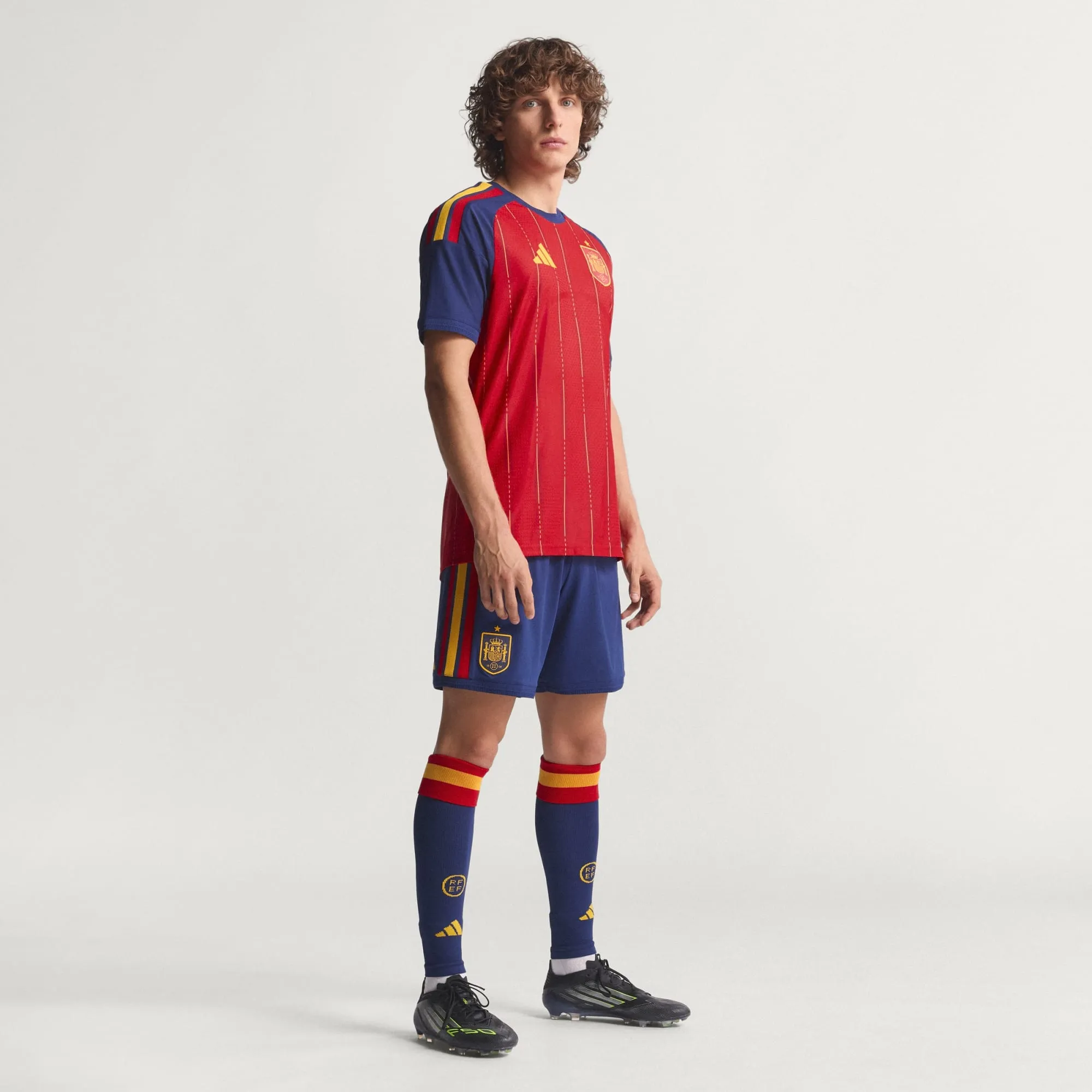 Adidas Áo Đấu Tây Ban Nha Sân Nhà WC26 Bản Player [JN4366]