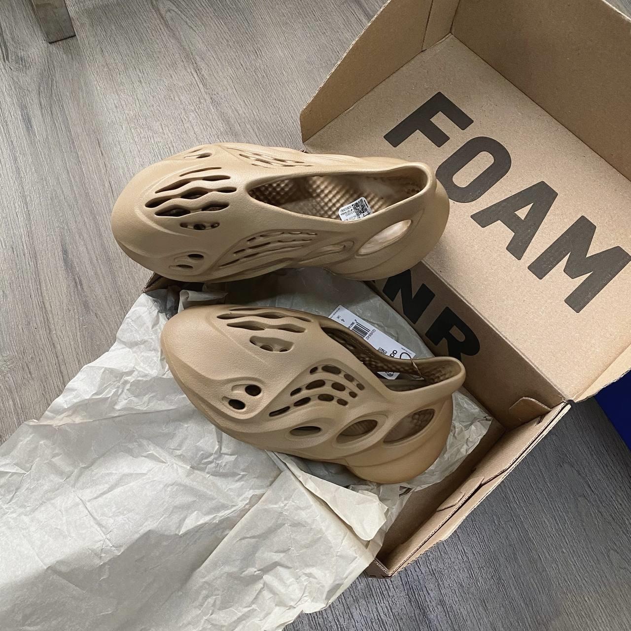 1973 - Giày Adidas Yeezy Foam RNR Clay Taupe GV6842 [HÀNG CHÍNH HÃNG]