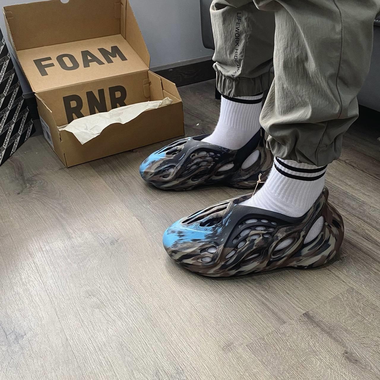 1975 - Giày Adidas Yeezy Foam RNR MX Cinder ID4126 [HÀNG CHÍNH HÃNG]