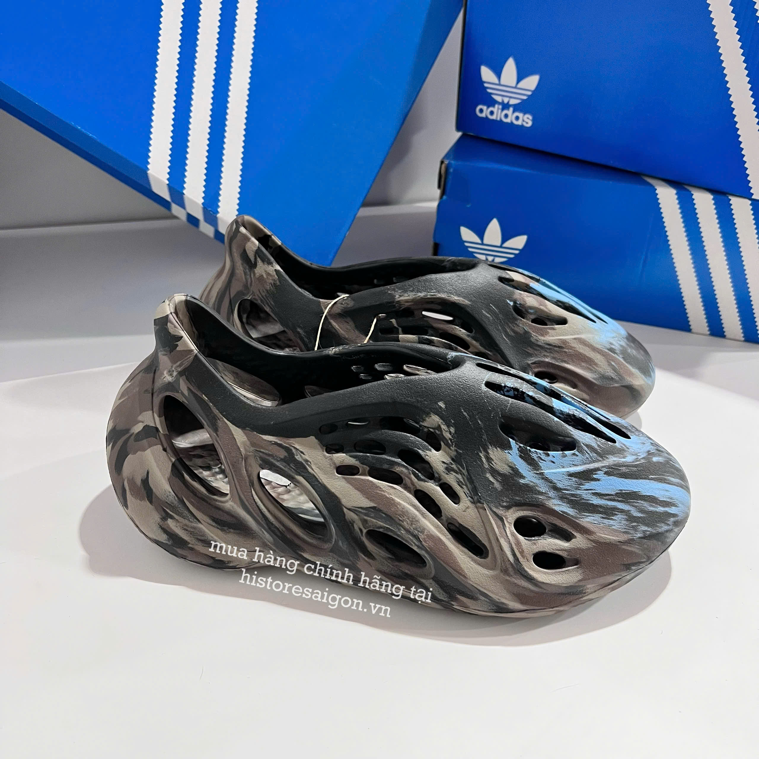 1975 - Giày Adidas Yeezy Foam RNR MX Cinder ID4126 [HÀNG CHÍNH HÃNG]