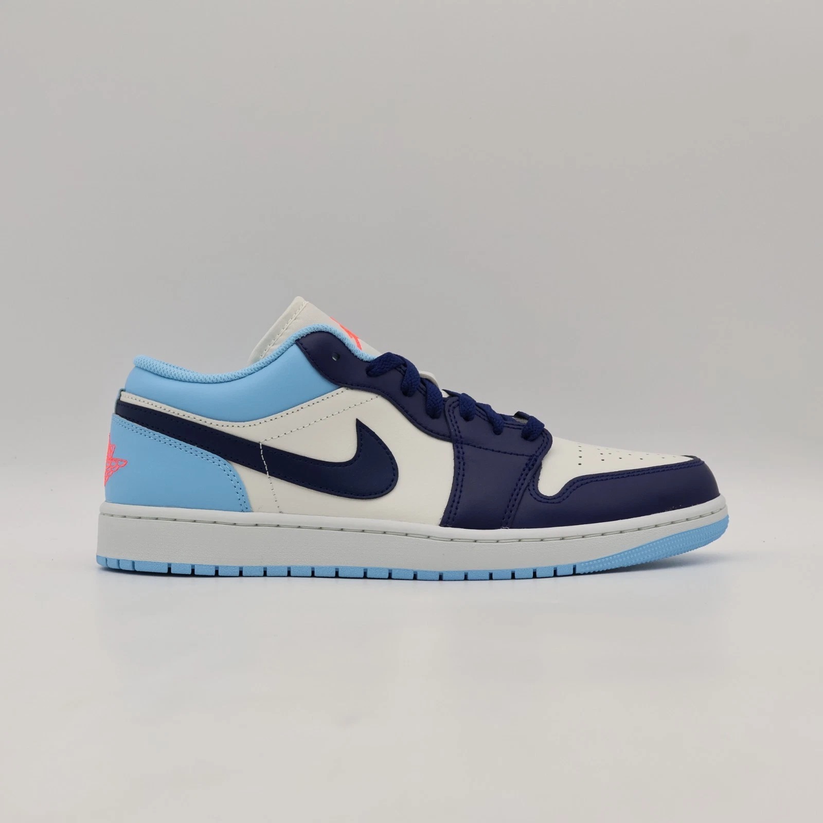2596 - Giày Nike Air Jordan 1 Low “Blue Chill” 553558-149 [HÀNG CHÍNH HÃNG]