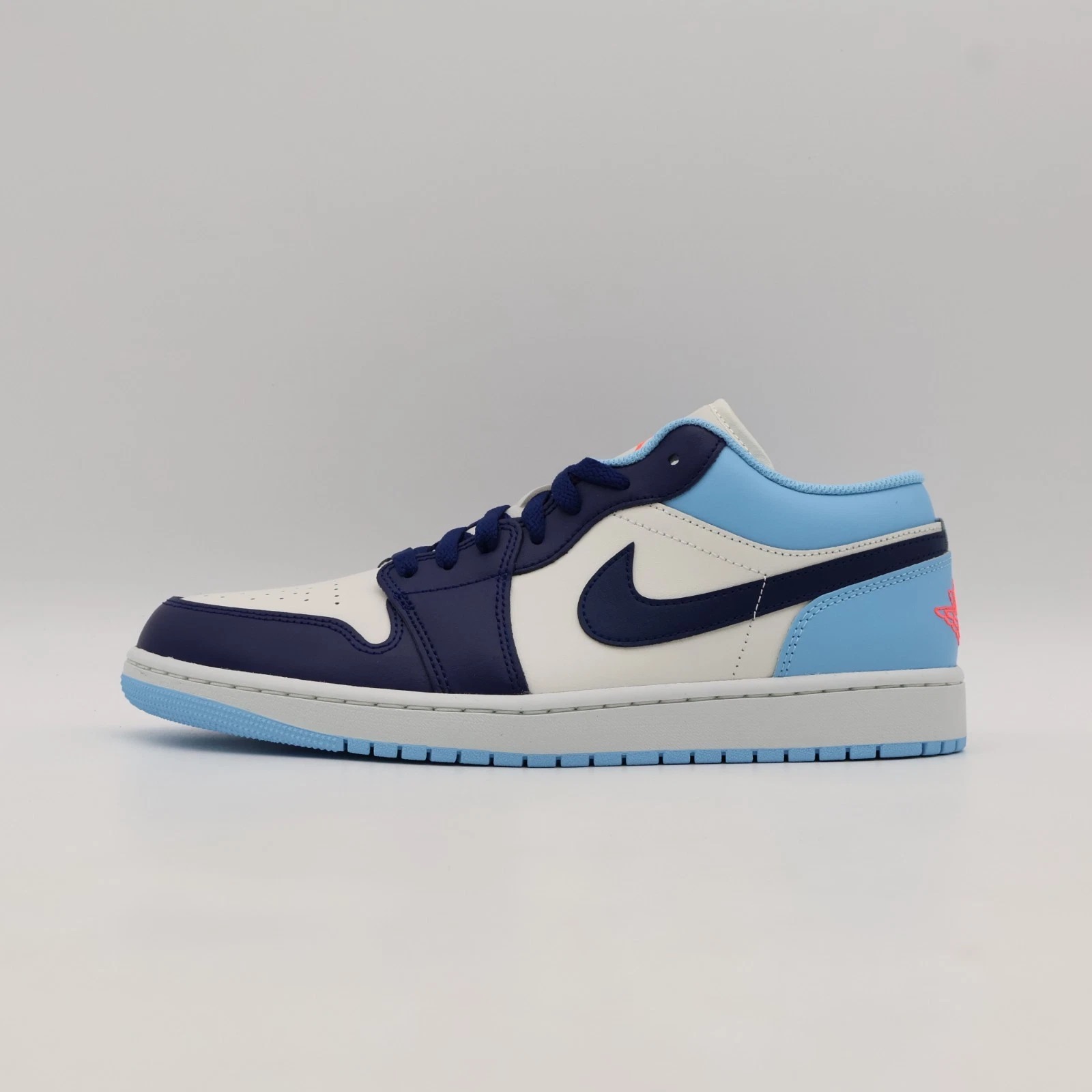 2596 - Giày Nike Air Jordan 1 Low “Blue Chill” 553558-149 [HÀNG CHÍNH HÃNG]