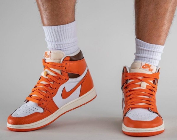 301 -  Giày Nike WMNS Air Jordan 1 High OG Starfish DO9369 101  [HÀNG CHÍNH HÃNG]