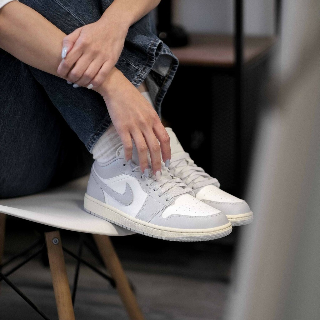 1748 - Giày Air Jordan 1 Coconut Milk Neutral Grey DC0774-103 [HÀNG CHÍNH HÃNG]