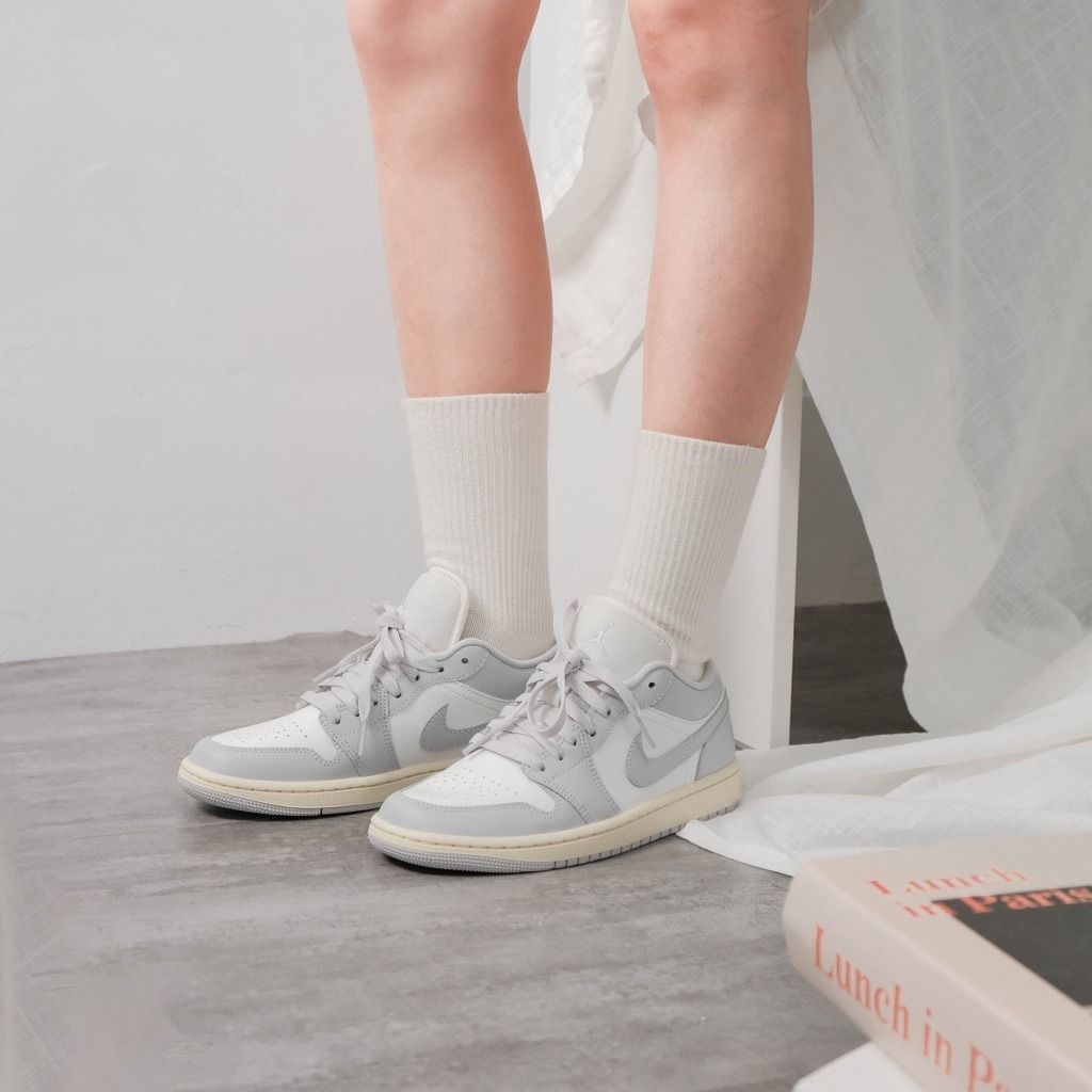 1748 - Giày Air Jordan 1 Coconut Milk Neutral Grey DC0774-103 [HÀNG CHÍNH HÃNG]