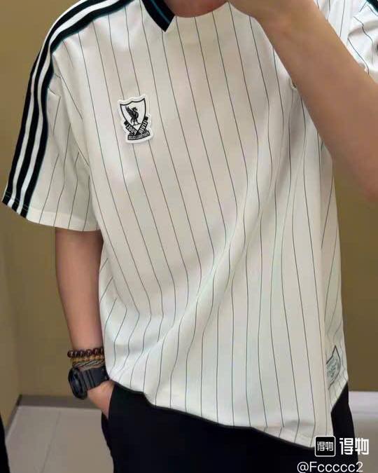 1815 - Áo Adidas Liverpool FC Terrace Icon White / Sea Green JW5466 [HÀNG CHÍNH HÃNG]