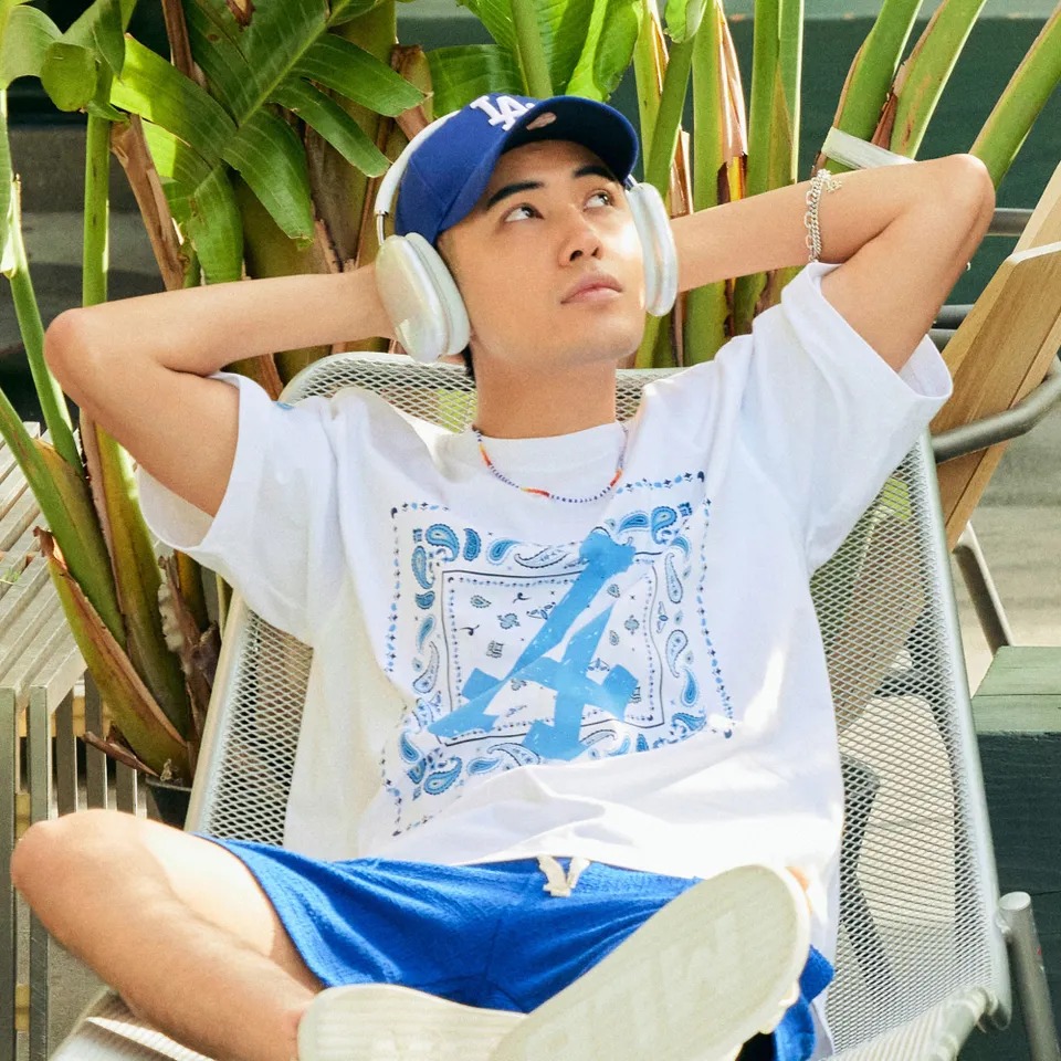 1026 -  Áo MLB LA Paisley Big Logo One Point LA Dodgers - Trắng - Code 3ATSI0133 07WHS [HÀNG CHÍNH HÃNG]