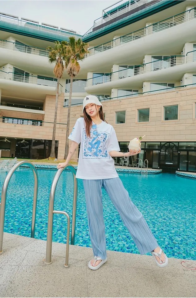 1026 -  Áo MLB LA Paisley Big Logo One Point LA Dodgers - Trắng - Code 3ATSI0133 07WHS [HÀNG CHÍNH HÃNG]