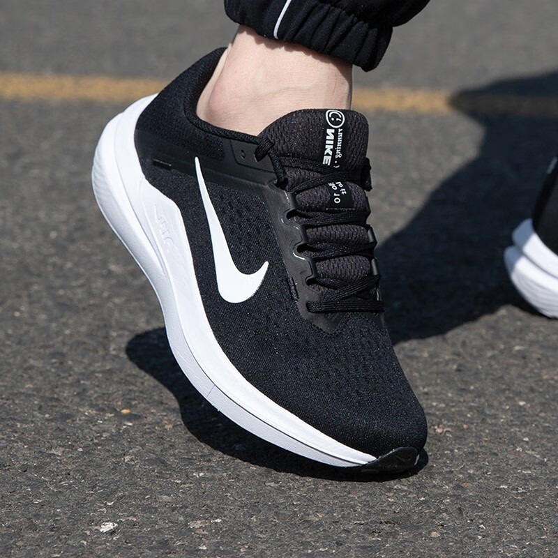 230 -  Giày Running Nike Winflo 10 - Đen Trắng - DV4022-003 [HÀNG CHÍNH HÃNG]