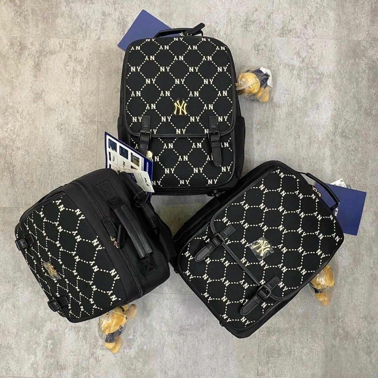 2698 - Balo MLB Diamond Monogram Jacquard Cute Bear New York Yankees Black 7ABKMD24N-50BKS [HÀNG CHÍNH HÃNG]
