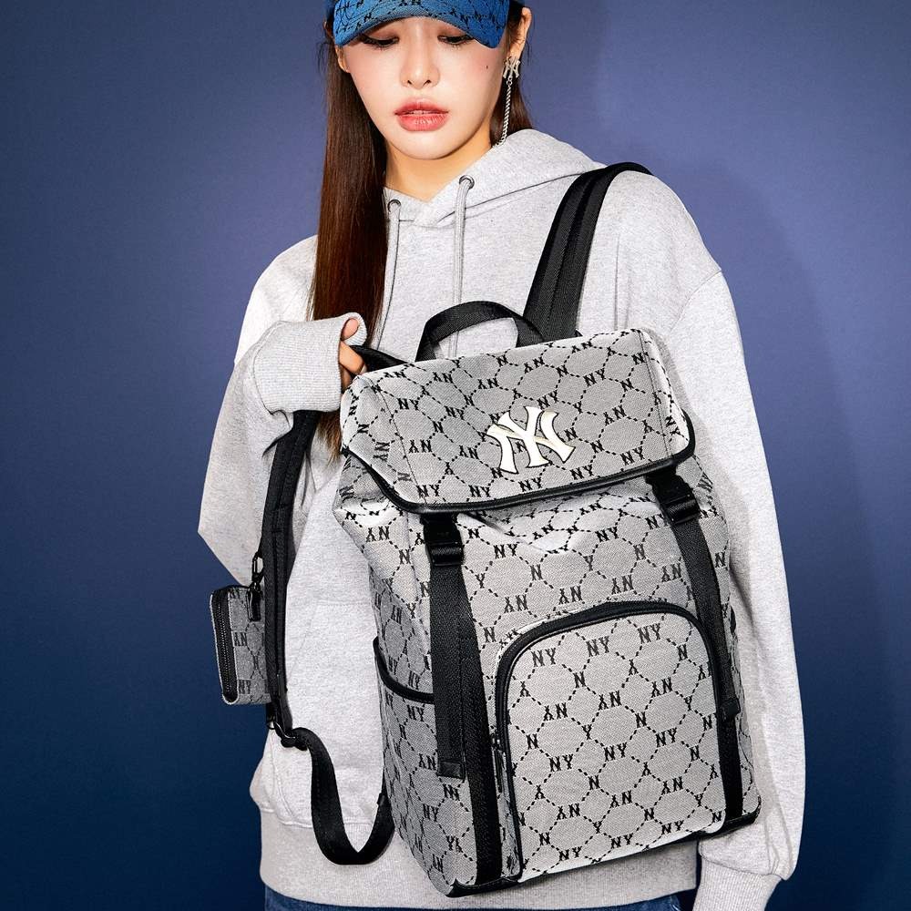 1070 -  Balo MLB NY Monogram Diamond Jacquard New York Yankees Gray - Xám - Code 3ABKM011N 50GRS [HÀNG CHÍNH HÃNG]