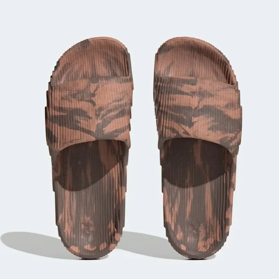 1363 -  Dép Adidas Adilette 22 - Clay Strata - Nâu - HP6518 [HÀNG CHÍNH HÃNG]