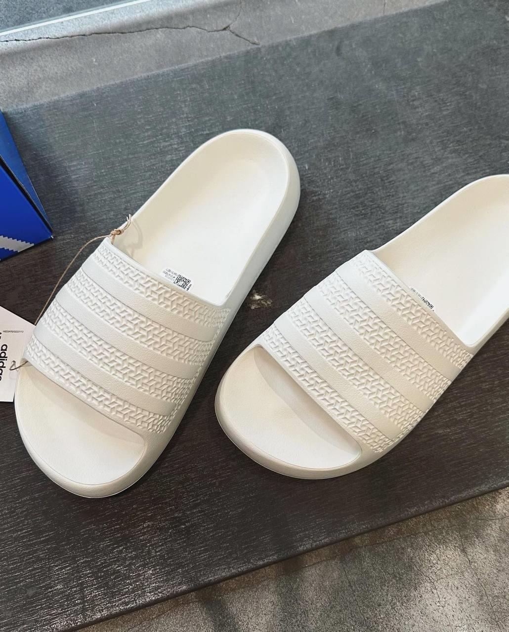 715 -  Dép Adidas Adilette Ayoon Core - Trắng Sữa - Code GV9536 [HÀNG CHÍNH HÃNG]