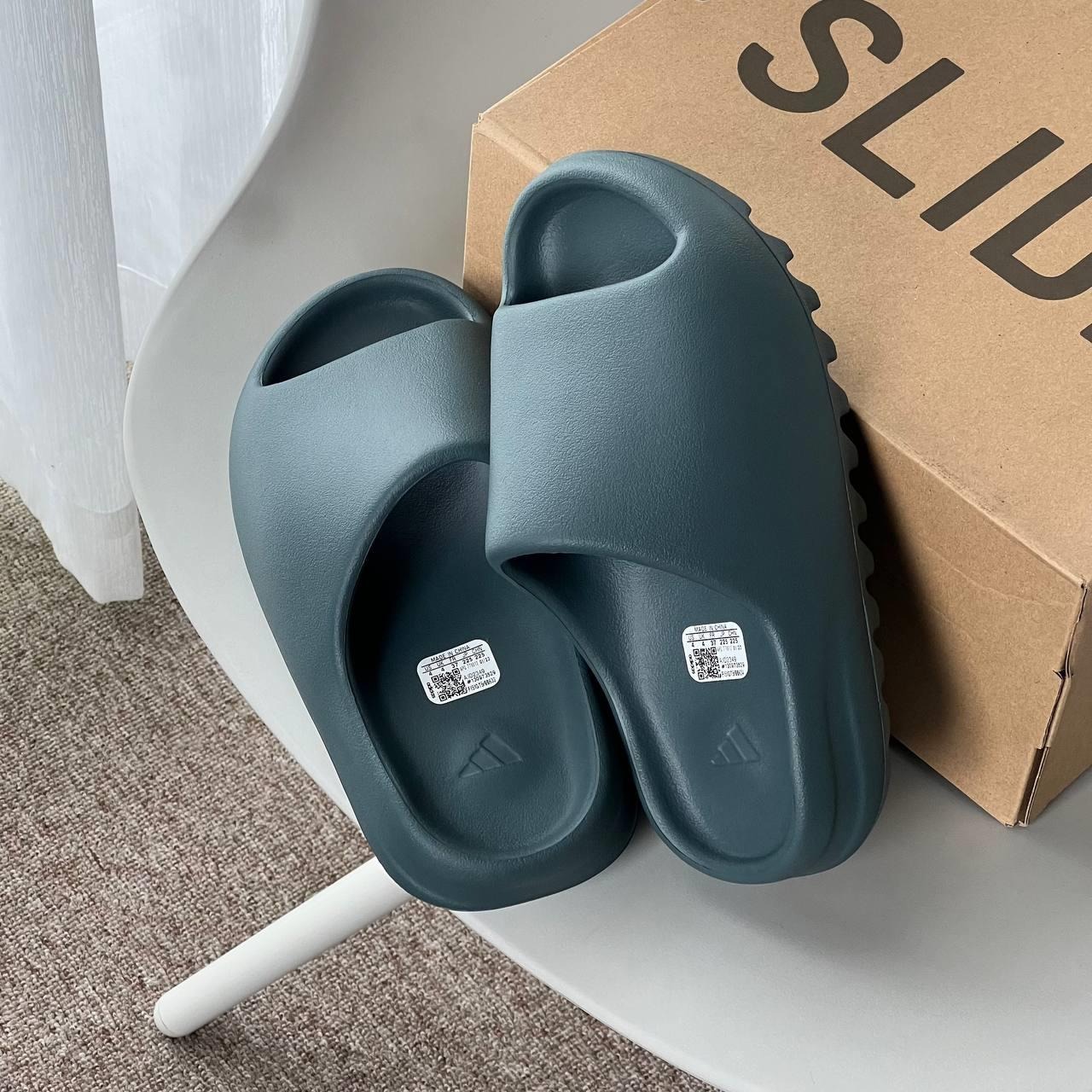 1903 -  Dép Adidas Yeezy Slide Marine ID2349 [HÀNG CHÍNH HÃNG]