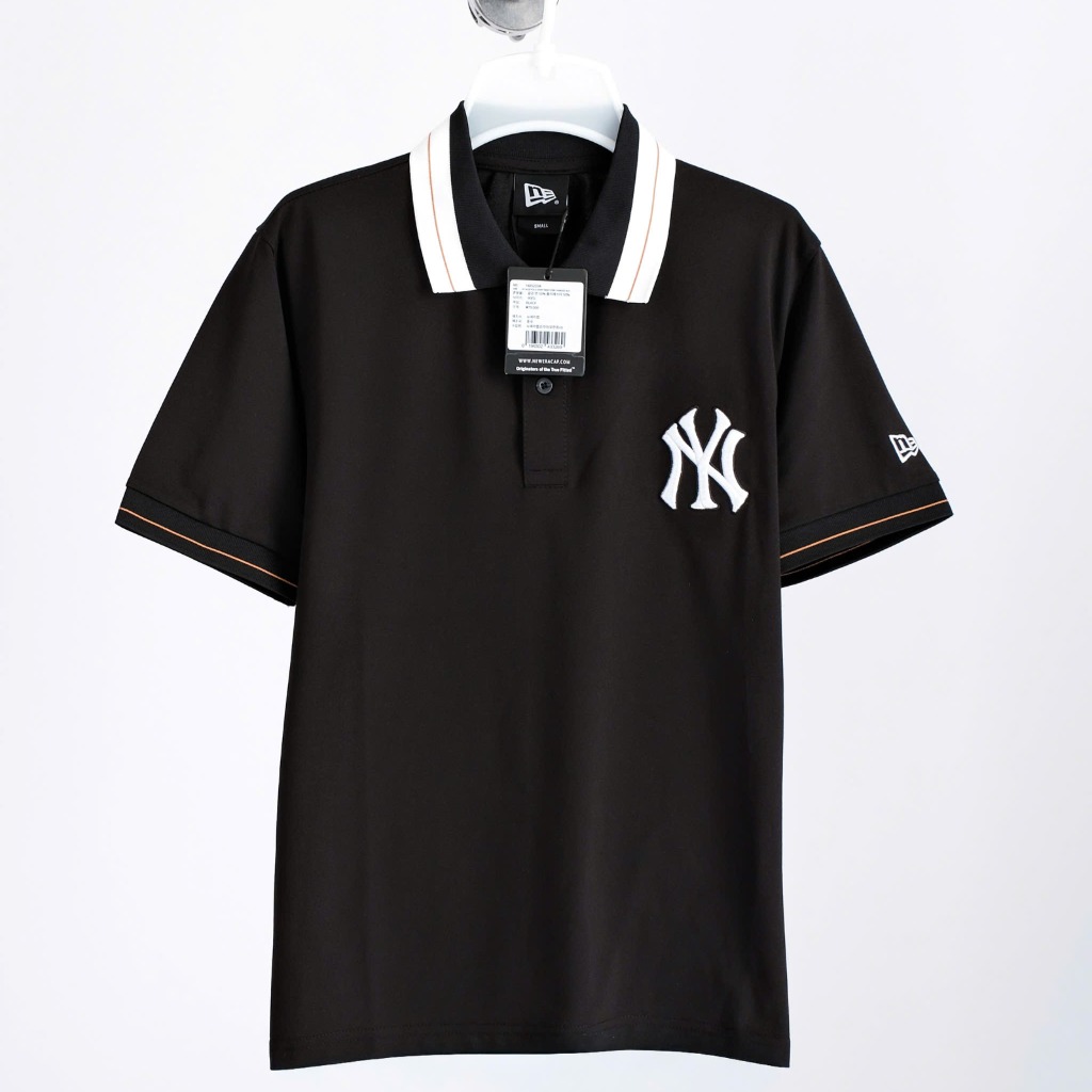 2126 - Áo Polo New Era NY Đen Cổ Trắng Viền Nâu [HÀNG CHÍNH HÃNG]
