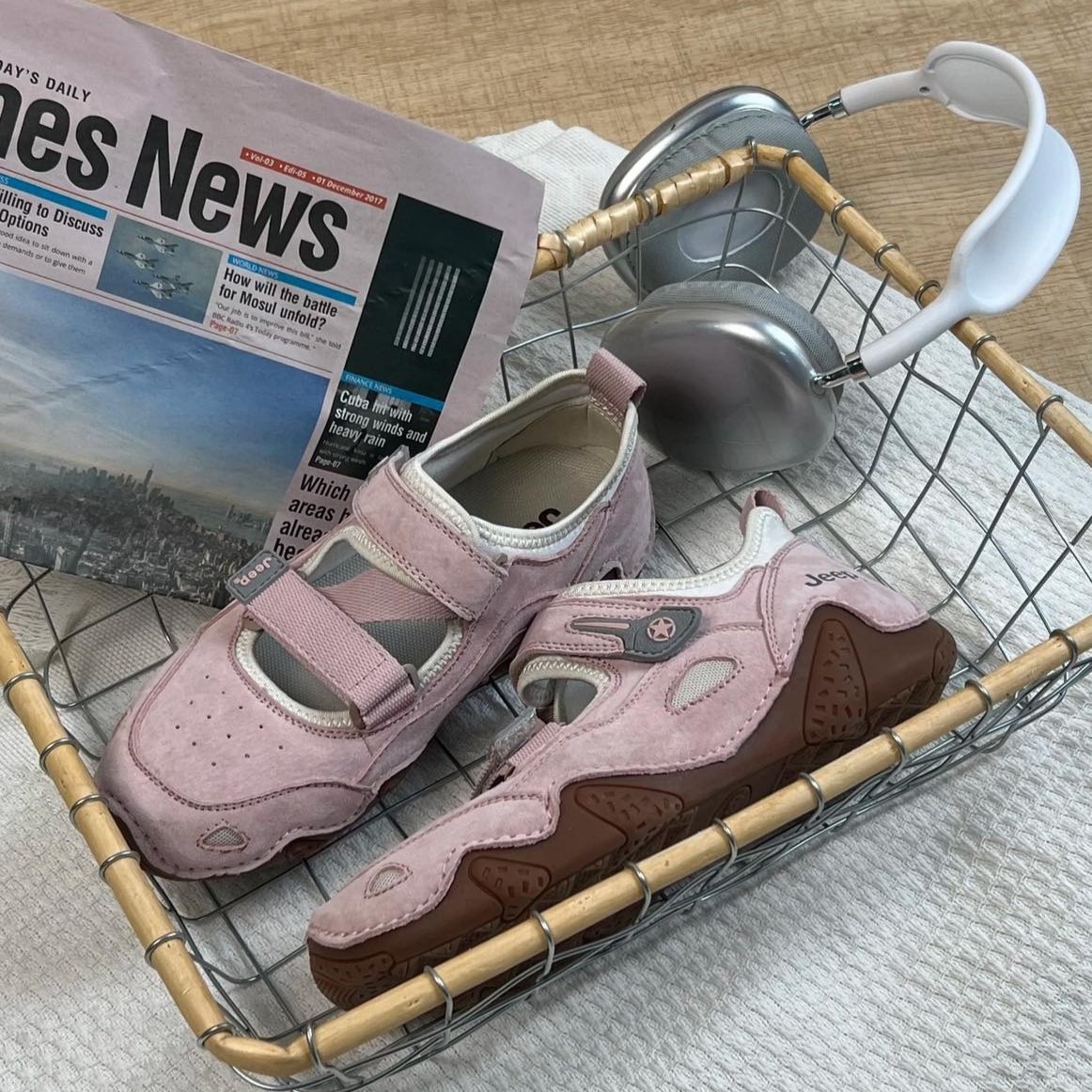 1813 - Giày Jeep Outdoor Shoes Women's Low Top Pink PX241WAS882 [HÀNG CHÍNH HÃNG]