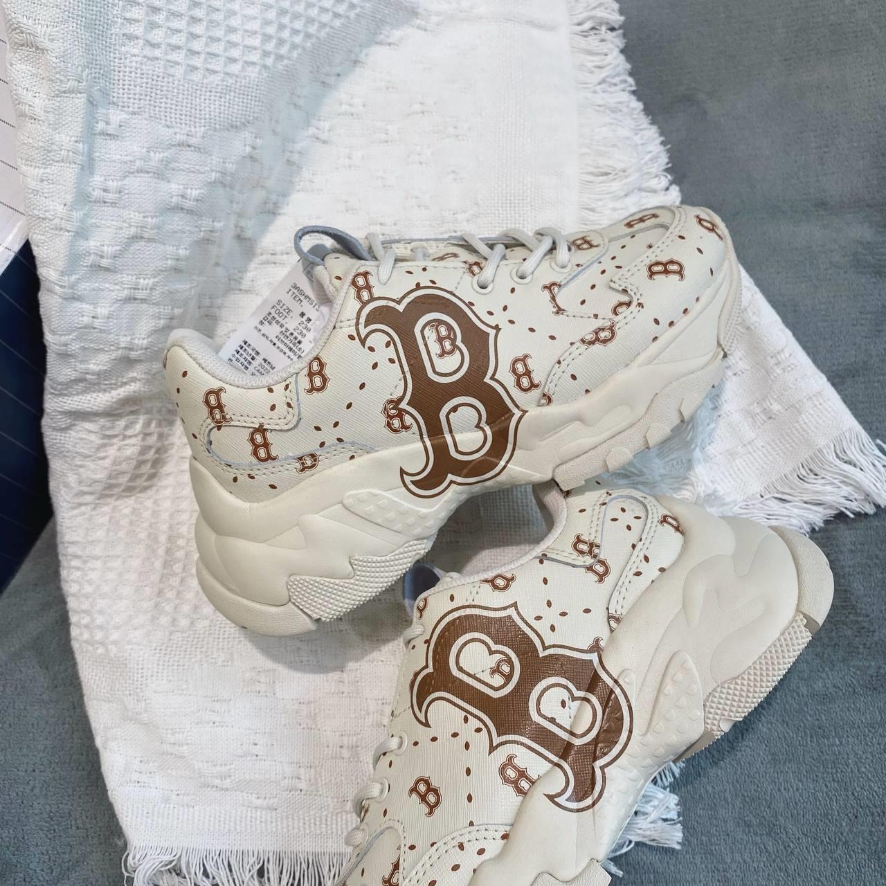 589 -  Giày MLB Bigball CHUNKY Saffiano Dia Monogram BOSTON REDSOX - 3ASHMS13N-43BGS [HÀNG CHÍNH HÃNG]