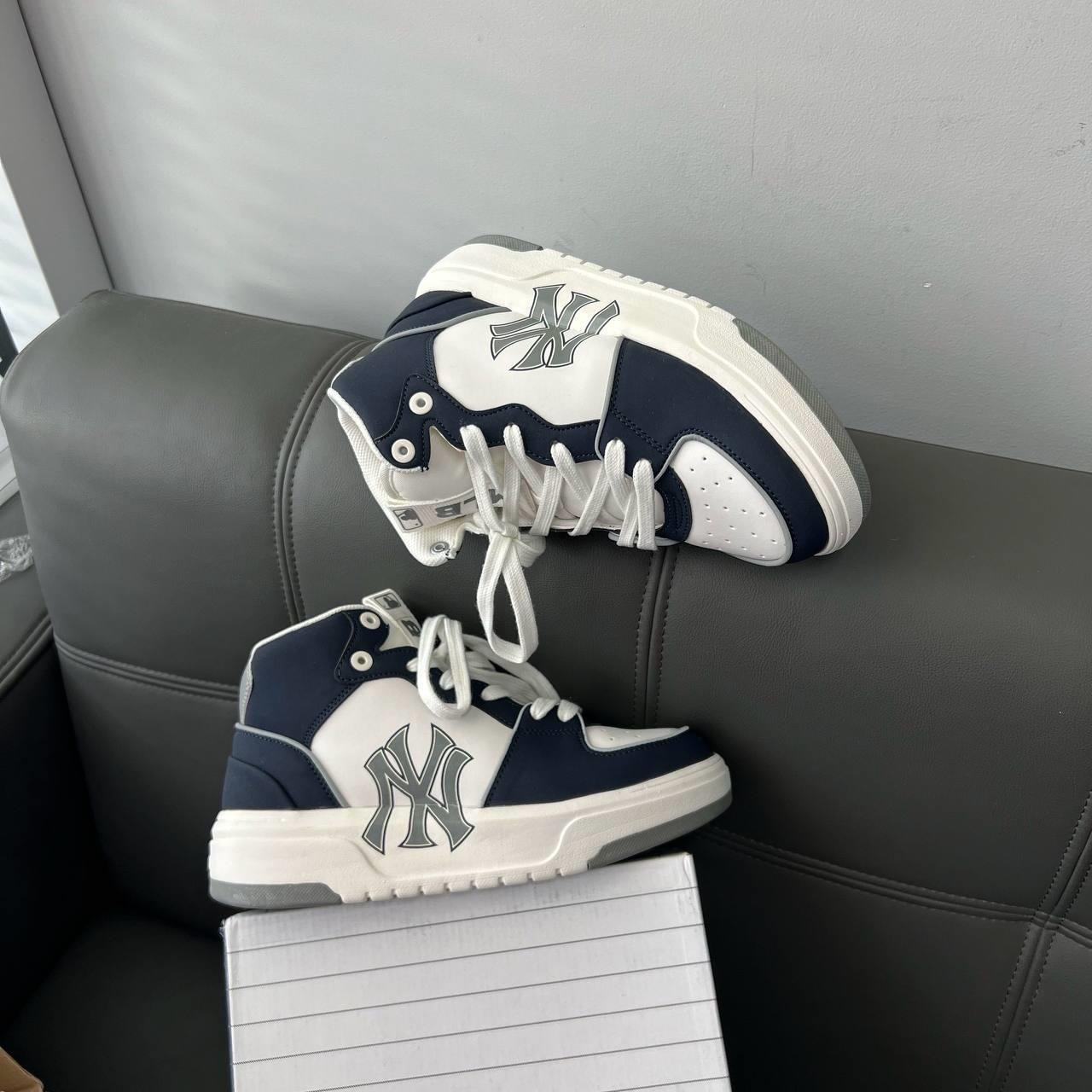 578  -  GIÀY MLB CHUNKY LINER HIGH NEW YORK YANKEES 3ASXCB12N-50NYD [HÀNG CHÍNH HÃNG]