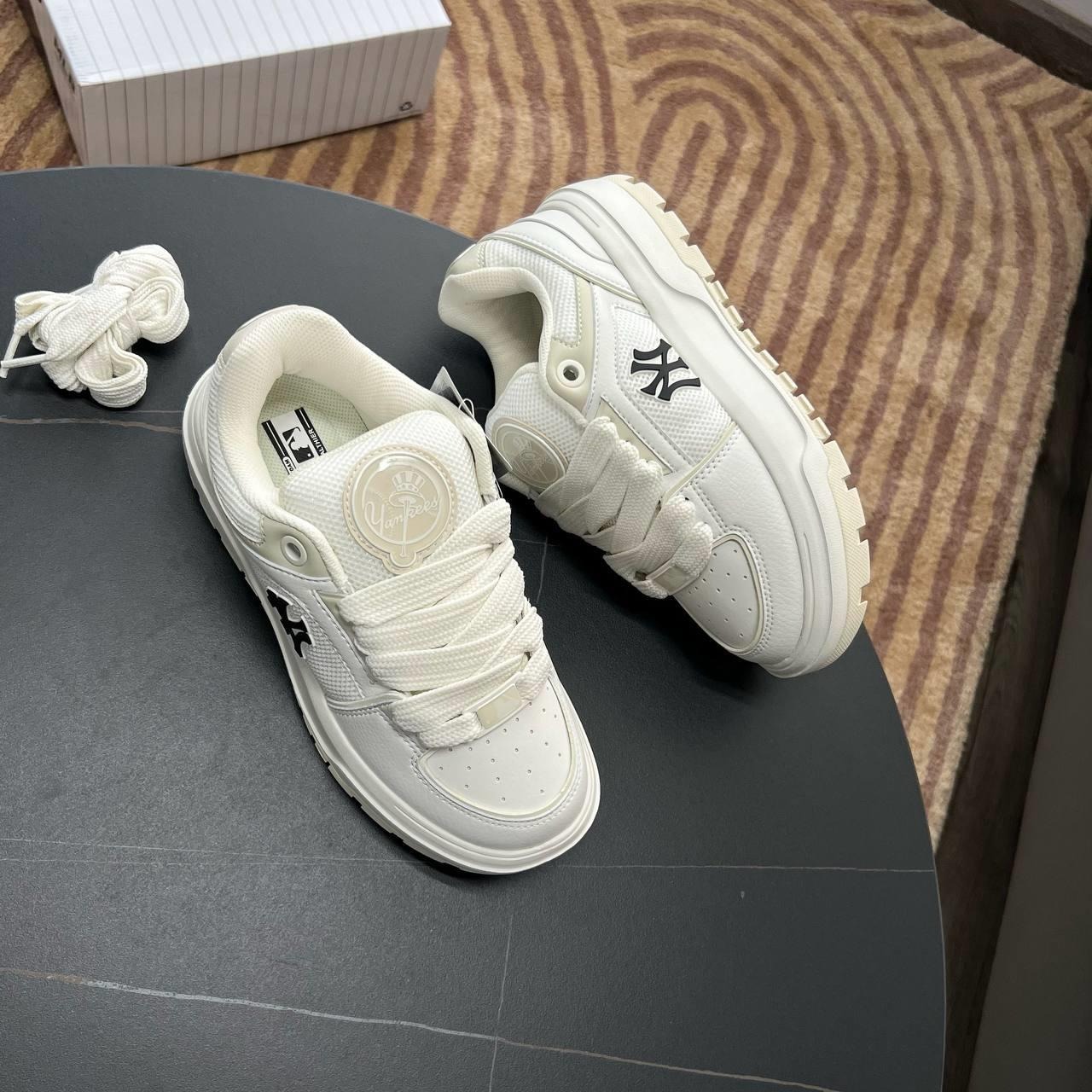 575  -  GIÀY MLB CHUNKYLINER WIDE NEW YORK YANKEES 3ASXCLW4N-50CRS [HÀNG CHÍNH HÃNG]