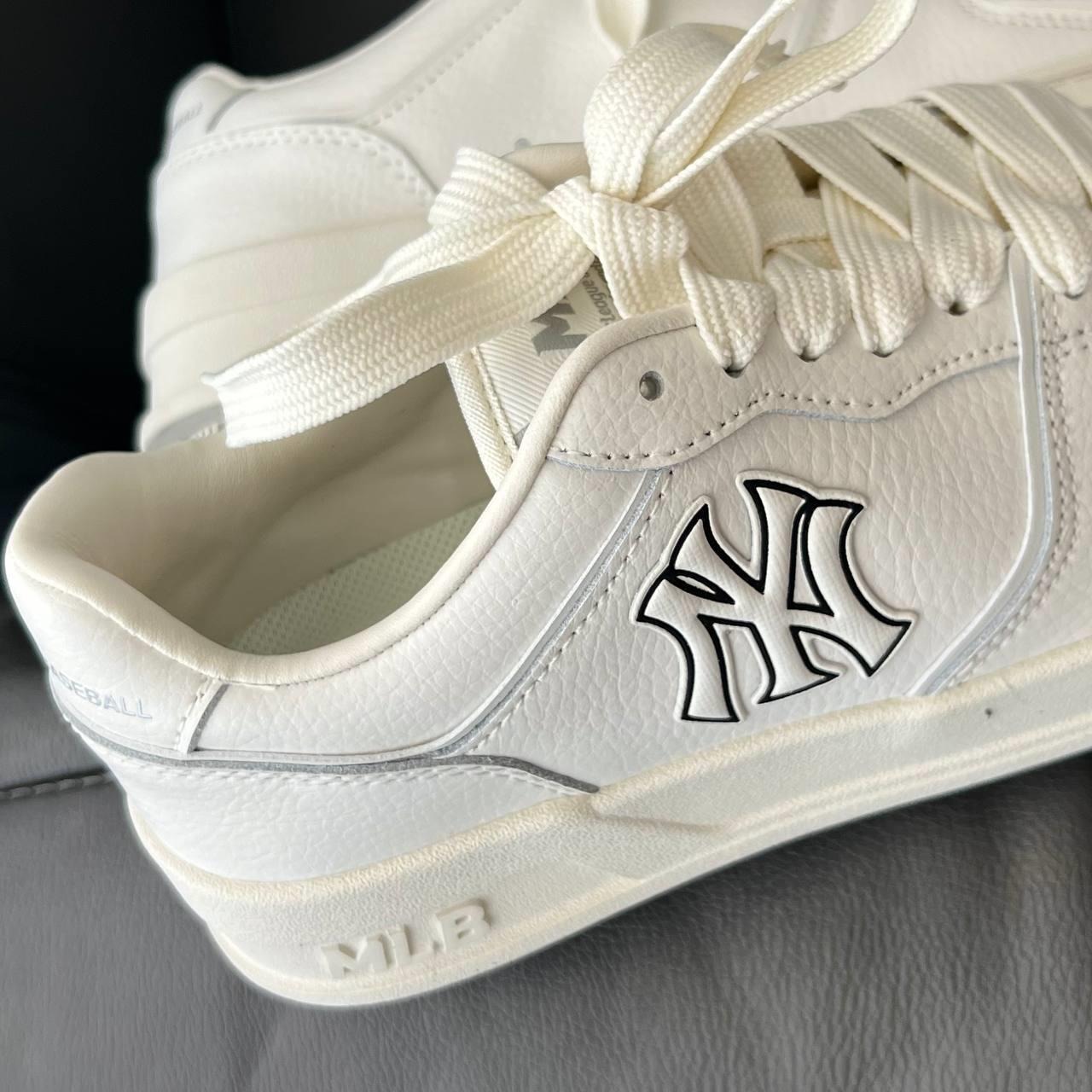 933 -  Giày MLB Hofer V2 New York Yankees White - Code 3ASXHSN4N-50WHS [HÀNG CHÍNH HÃNG]