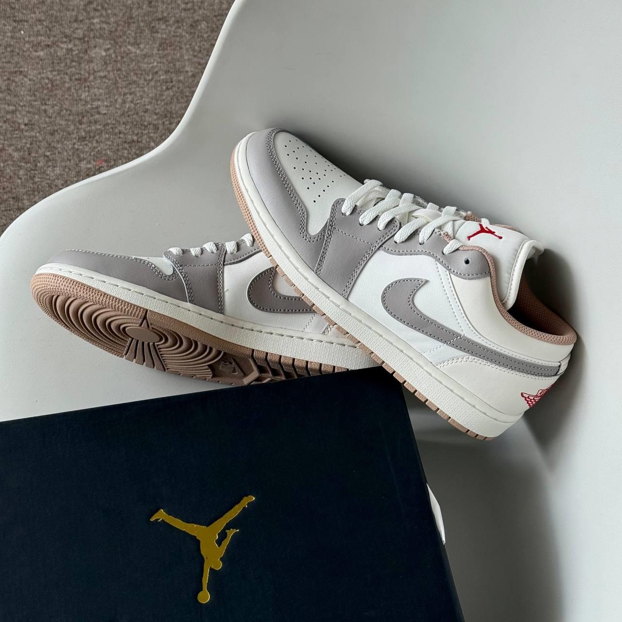 1871 - Giày Nike Air Jordan 1 Low 'Red College Grey' 553558-169 [HÀNG CHÍNH HÃNG]