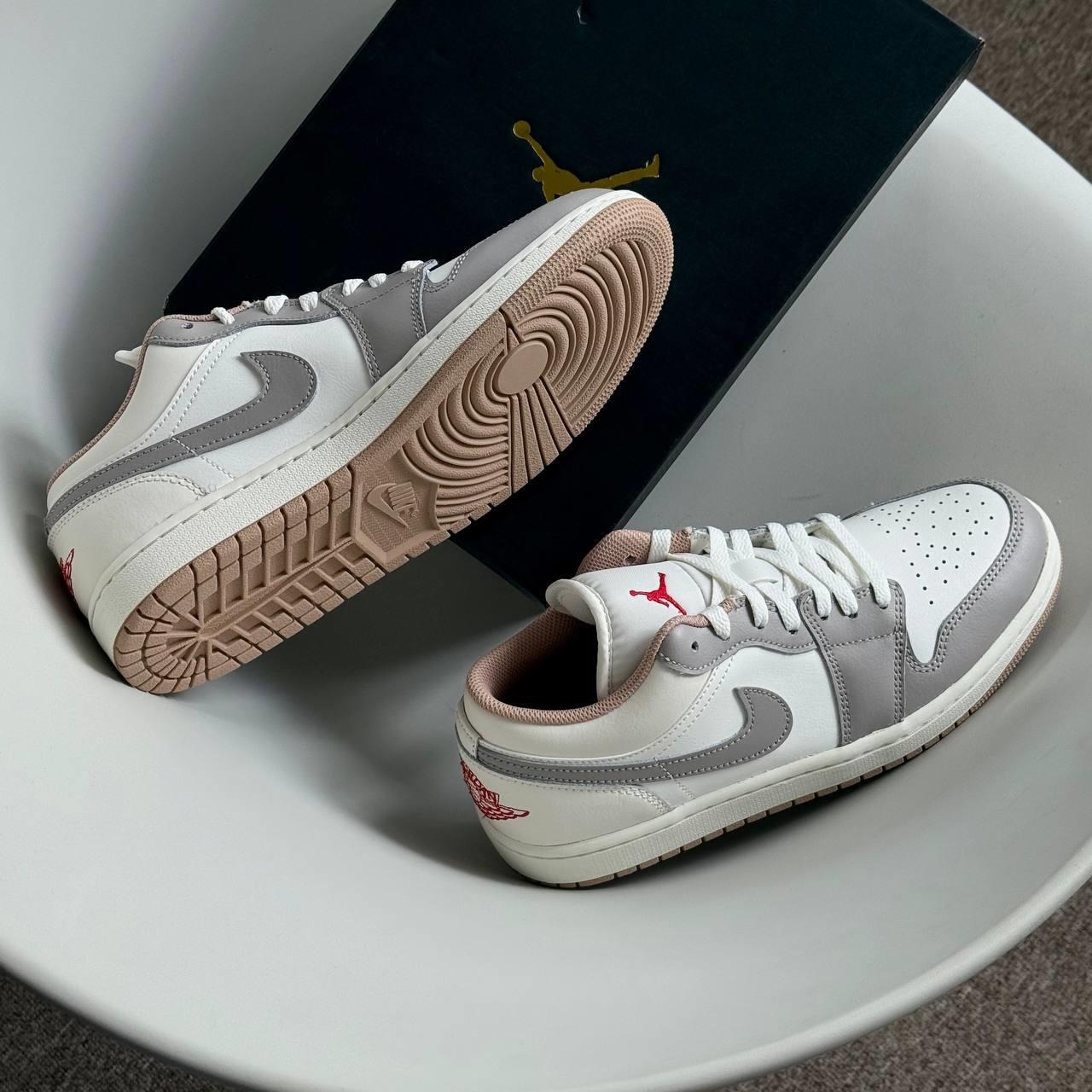 1871 - Giày Nike Air Jordan 1 Low 'Red College Grey' 553558-169 [HÀNG CHÍNH HÃNG]