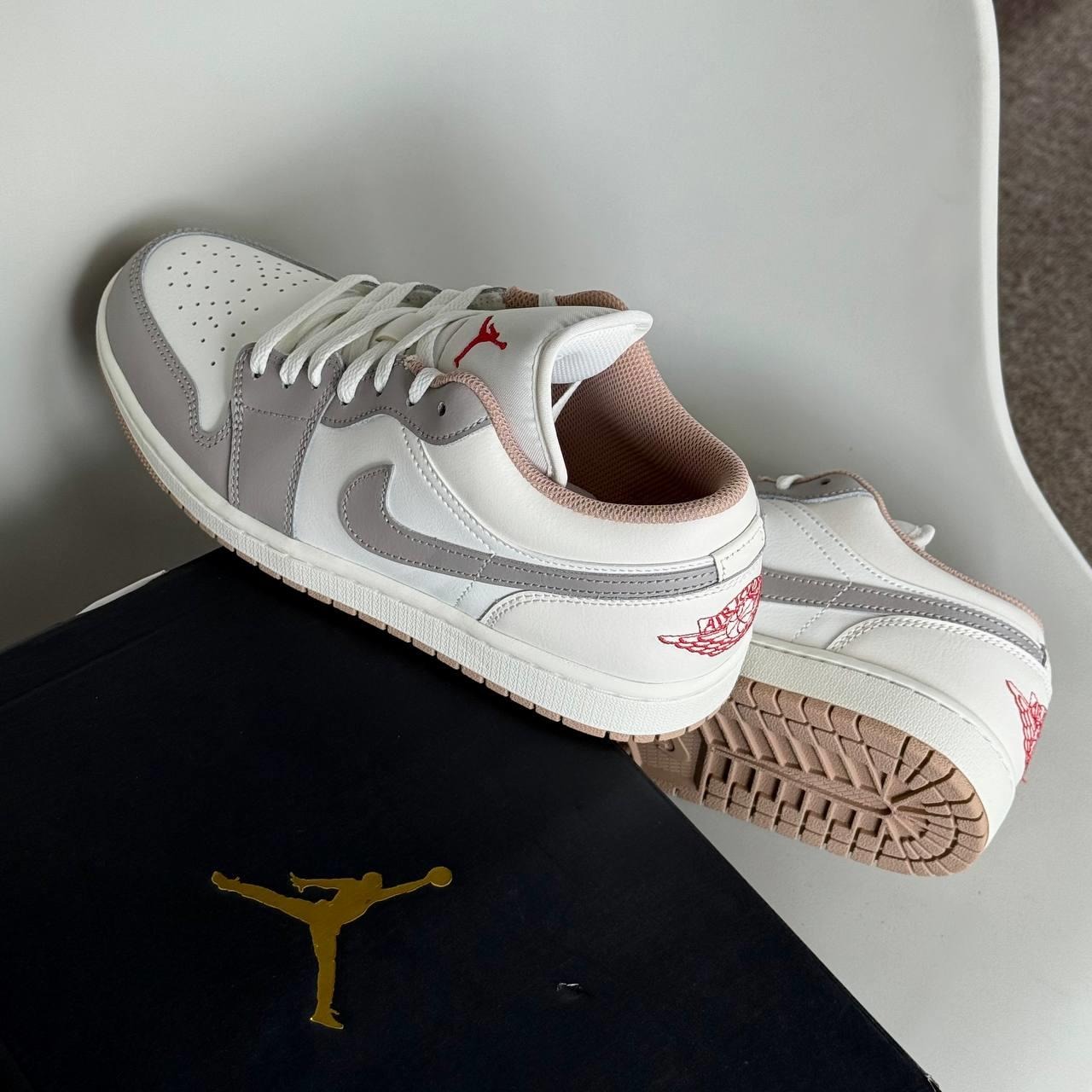 1871 - Giày Nike Air Jordan 1 Low 'Red College Grey' 553558-169 [HÀNG CHÍNH HÃNG]