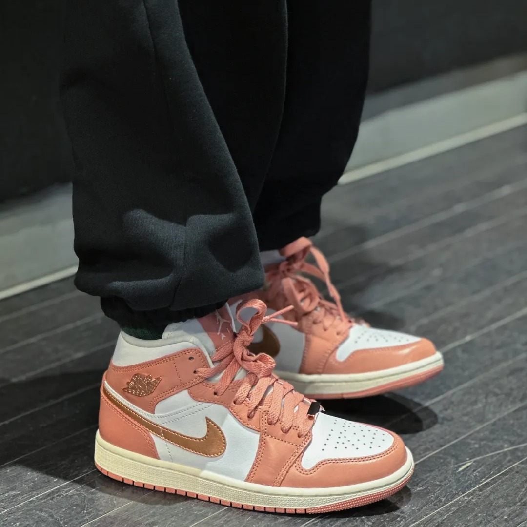 1694 - Giày Nike Air Jordan 1 Mid SE Red Stardust FB9892-670 [HÀNG CHÍNH HÃNG]
