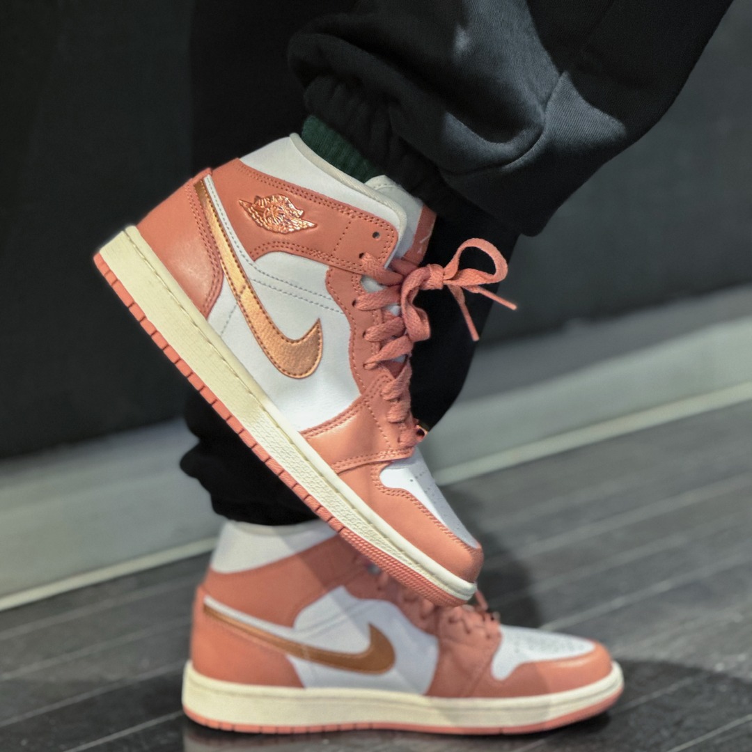 1694 - Giày Nike Air Jordan 1 Mid SE Red Stardust FB9892-670 [HÀNG CHÍNH HÃNG]