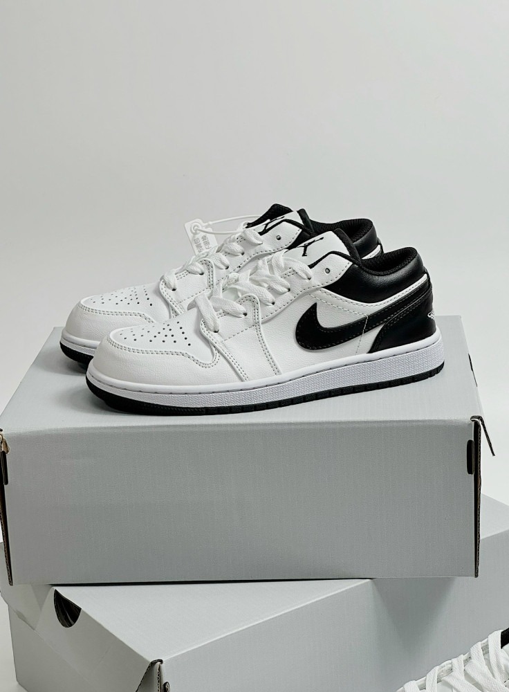 792 -  Giày Air Jordan 1 Low Reverse Panda - Code 553558 132 / 553560 132 [HÀNG CHÍNH HÃNG]