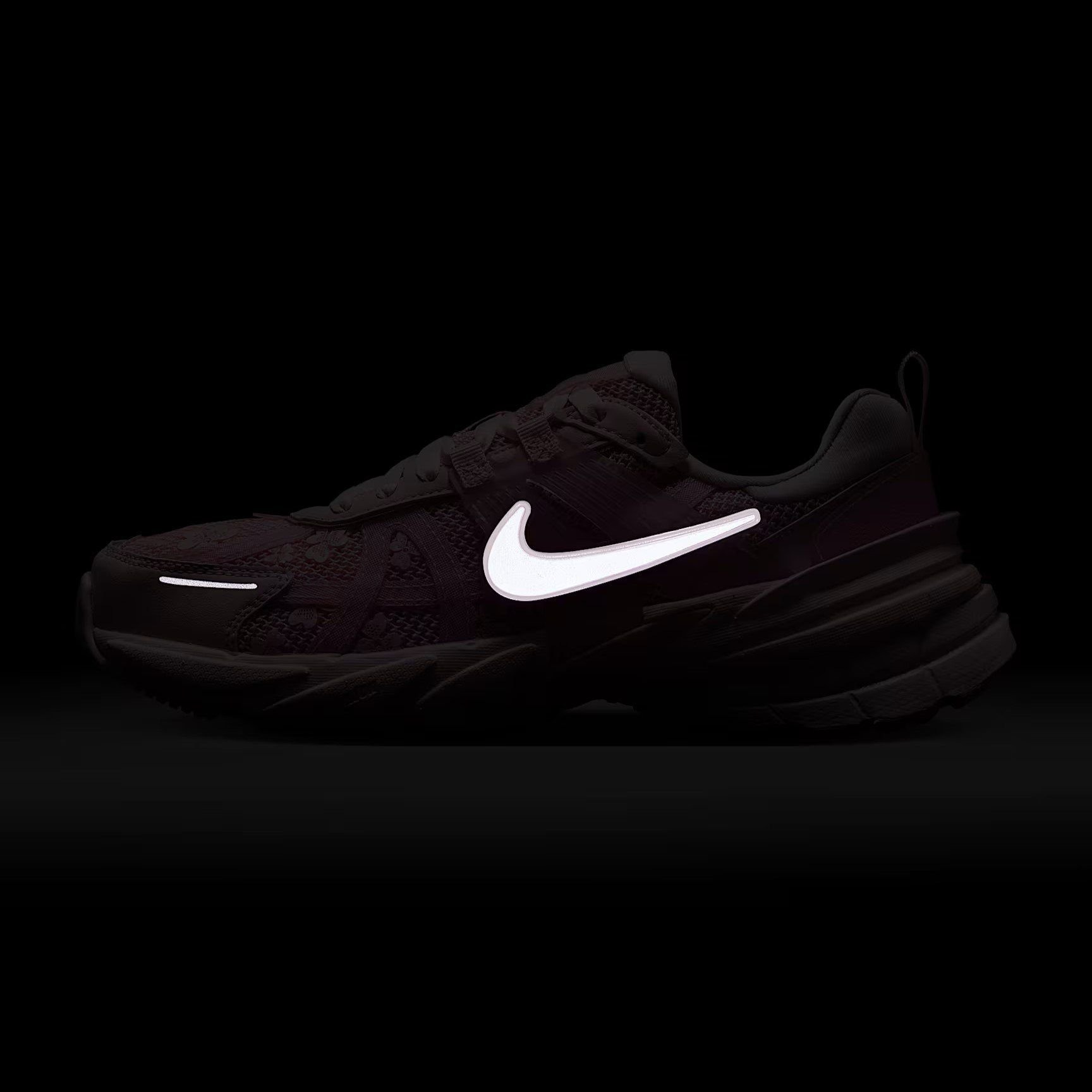 1964 - Giày Nike V2K Run ''Pink Foam'' HJ5269-600 [HÀNG CHÍNH HÃNG]