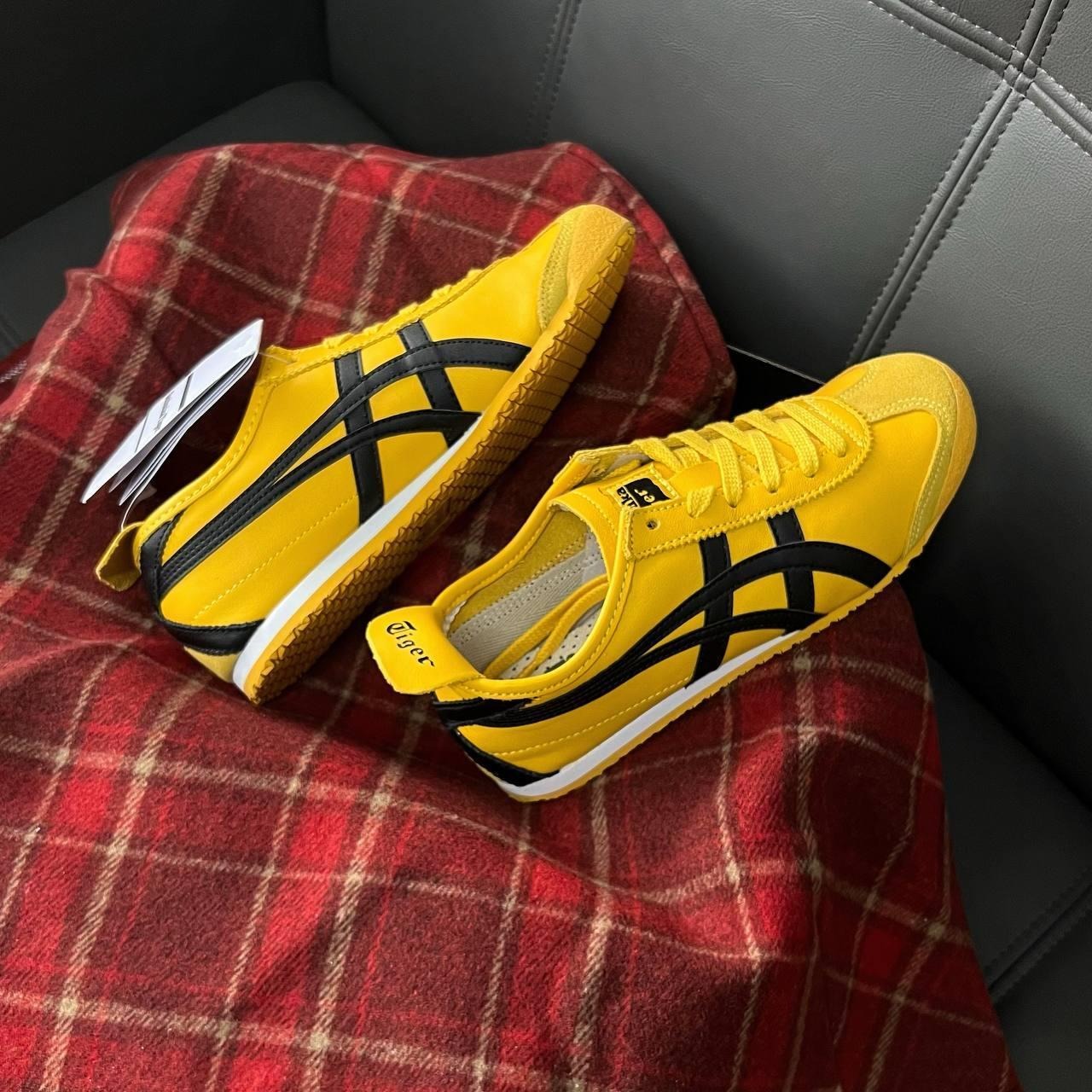 871 -  Giày Onitsuka Tiger Mexico 66 Yellow Black - Code 1183C102-751 [HÀNG CHÍNH HÃNG]