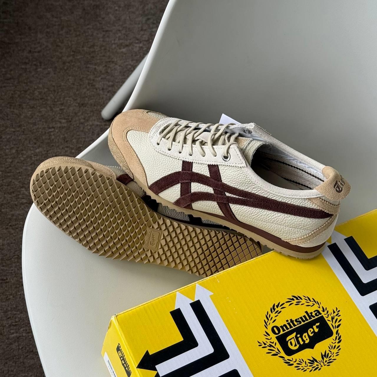 1801 - Giày Onitsuka Tiger Mexico 66 SD Putty Brown 1183C015-204 [HÀNG CHÍNH HÃNG]