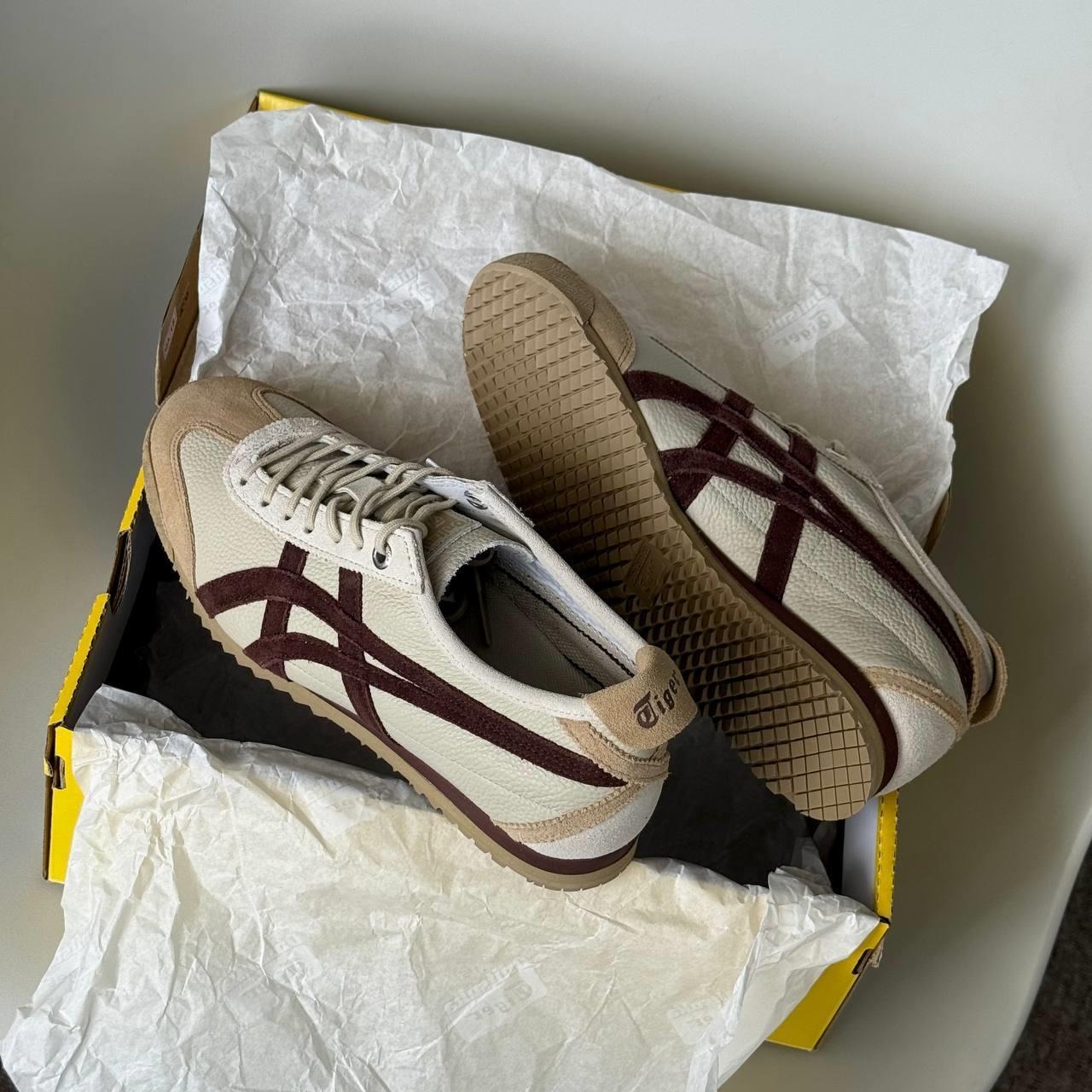 1801 - Giày Onitsuka Tiger Mexico 66 SD Putty Brown 1183C015-204 [HÀNG CHÍNH HÃNG]