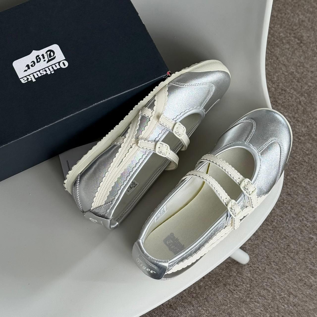 1727 - Giày Onitsuka Tiger Mexico 66 TGRS Silver Cream 1182A660-020 [HÀNG CHÍNH HÃNG]