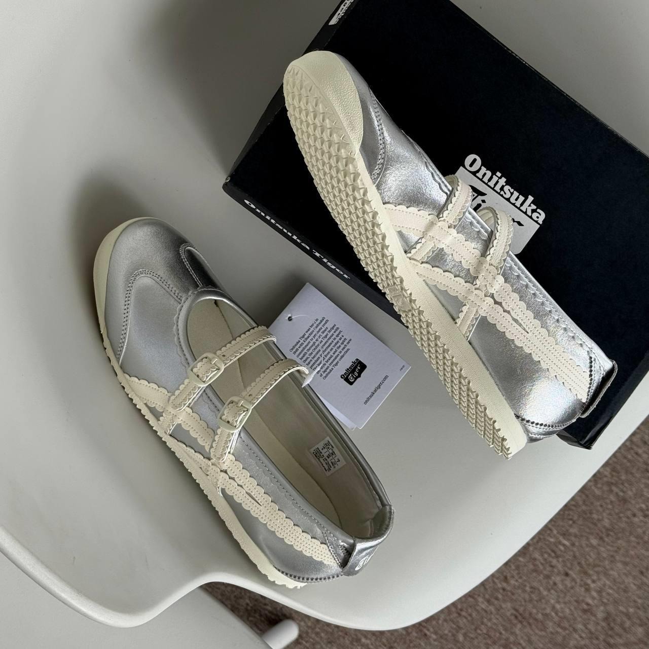 1727 - Giày Onitsuka Tiger Mexico 66 TGRS Silver Cream 1182A660-020 [HÀNG CHÍNH HÃNG]