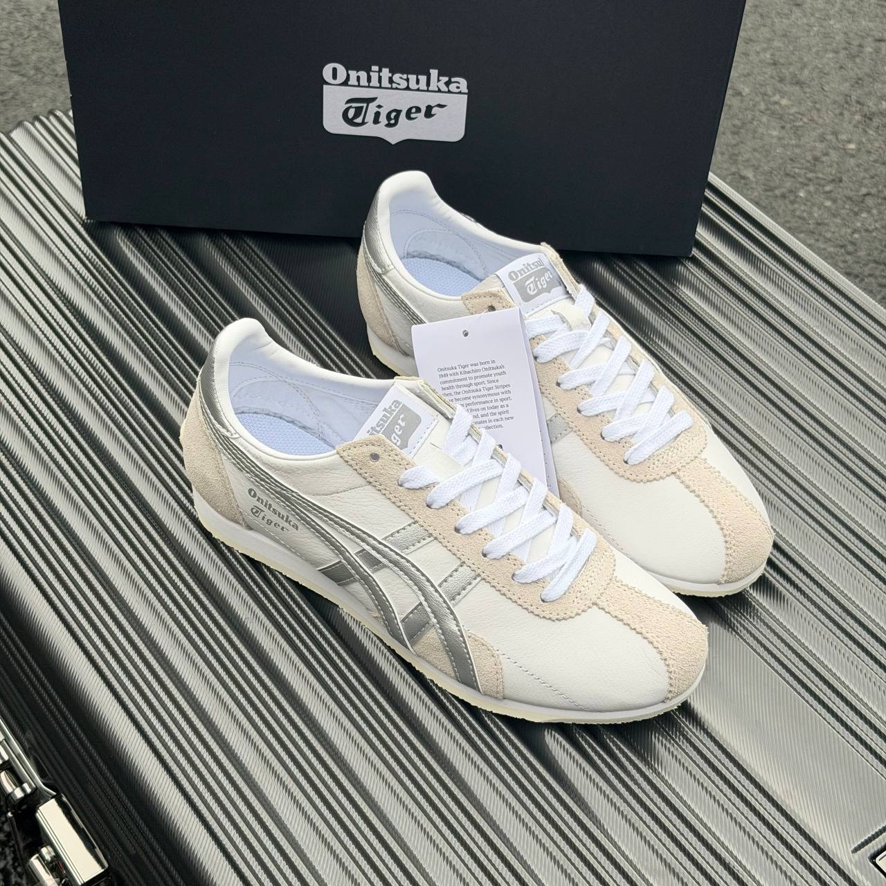 2098 - Giày Onitsuka Tiger Runspark White Sliver 1183B480-104 [HÀNG CHÍNH HÃNG]