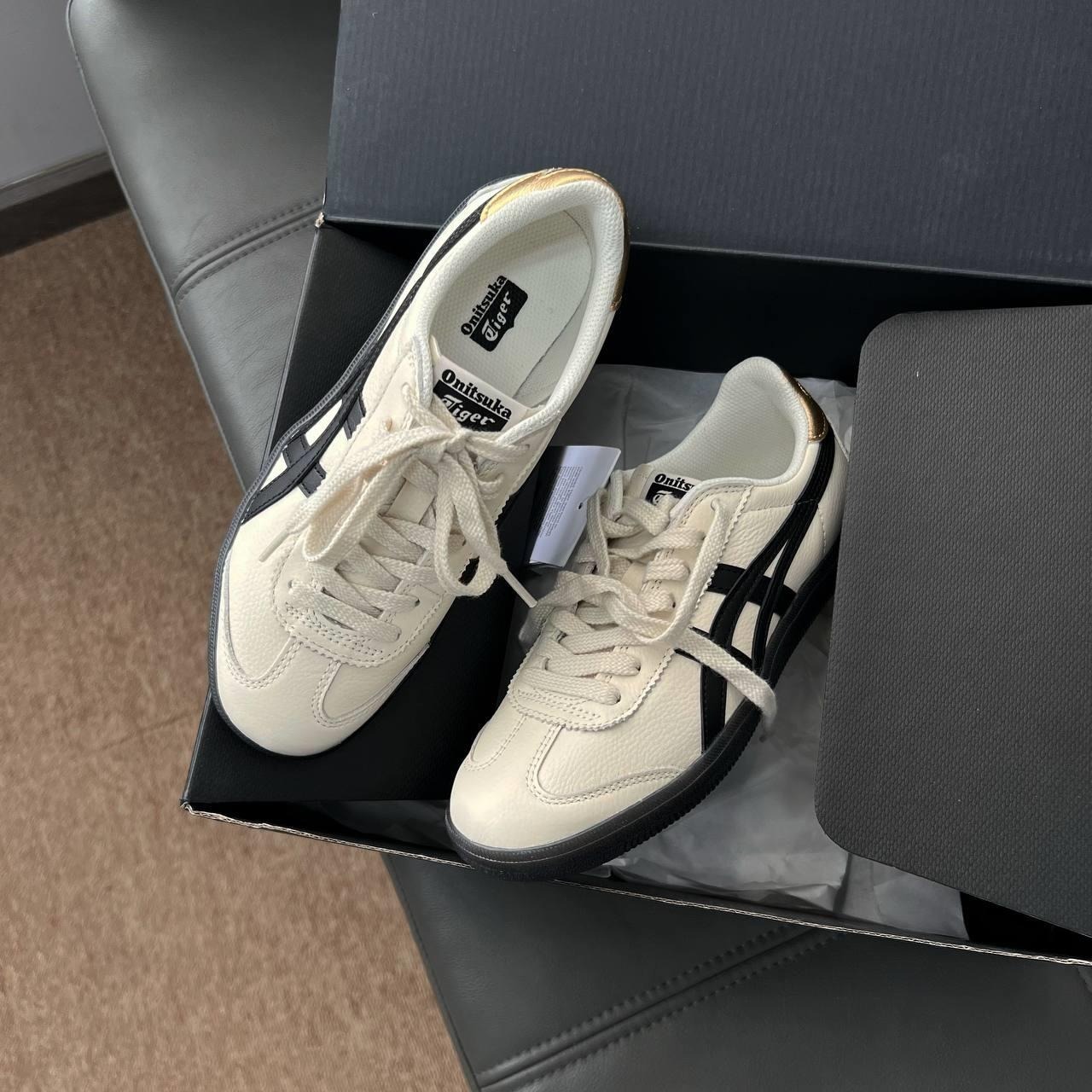 2612 - Giày Onitsuka Tiger Tokuten White Black Gold 1183B938-100 [HÀNG CHÍNH HÃNG]