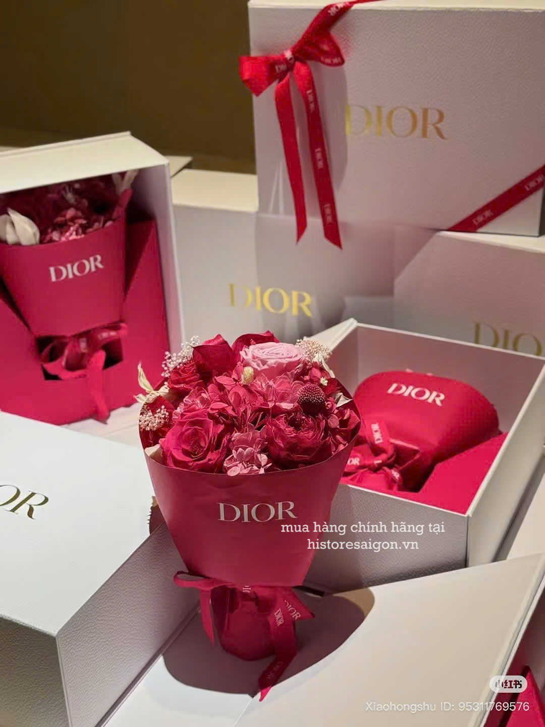 2138 - Hoa Vĩnh Cửu Dior Gift Full Box - Dior Eternal Flower (Gift Hãng Tặng Khách) [HÀNG CHÍNH HÃNG]