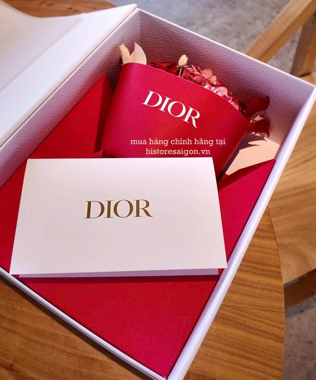 2138 - Hoa Vĩnh Cửu Dior Gift Full Box - Dior Eternal Flower (Gift Hãng Tặng Khách) [HÀNG CHÍNH HÃNG]