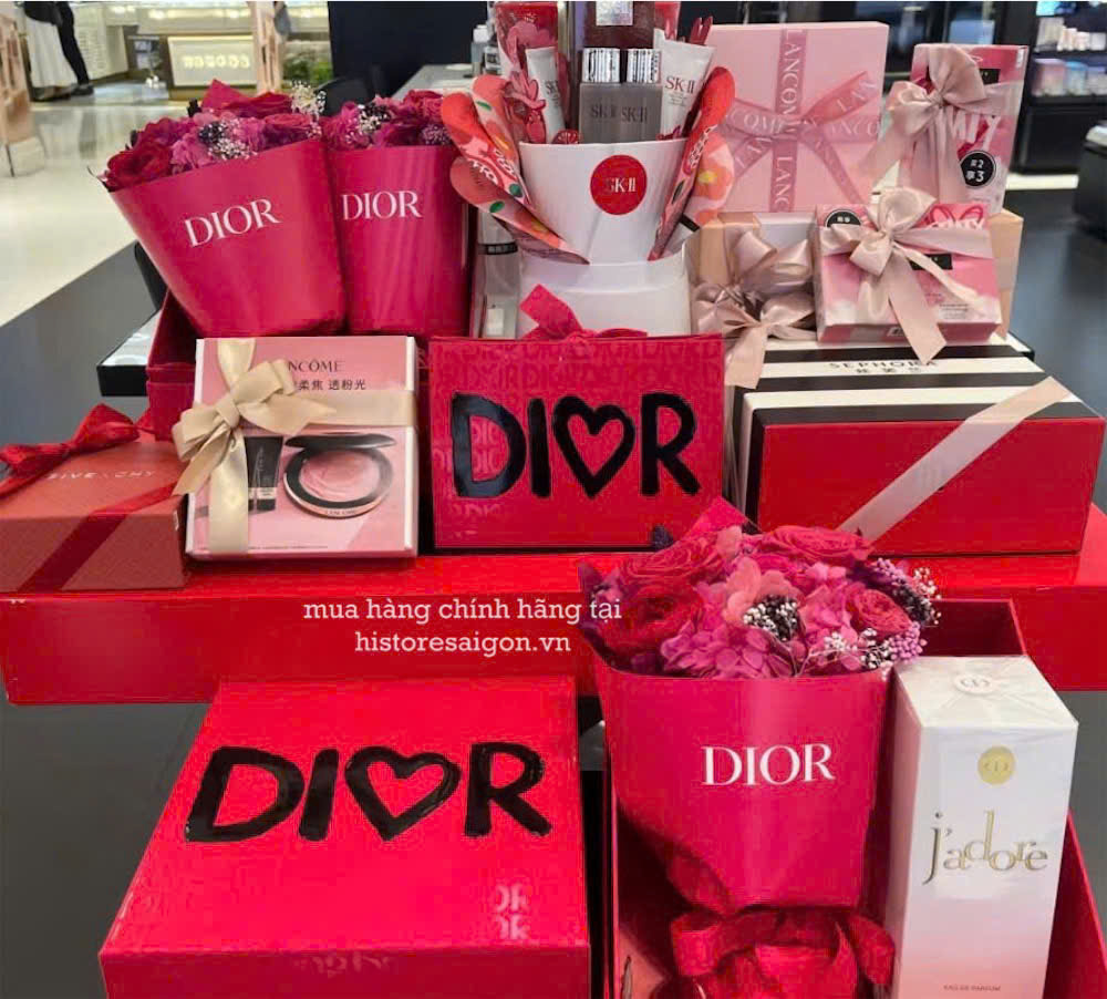 2138 - Hoa Vĩnh Cửu Dior Gift Full Box - Dior Eternal Flower (Gift Hãng Tặng Khách) [HÀNG CHÍNH HÃNG]